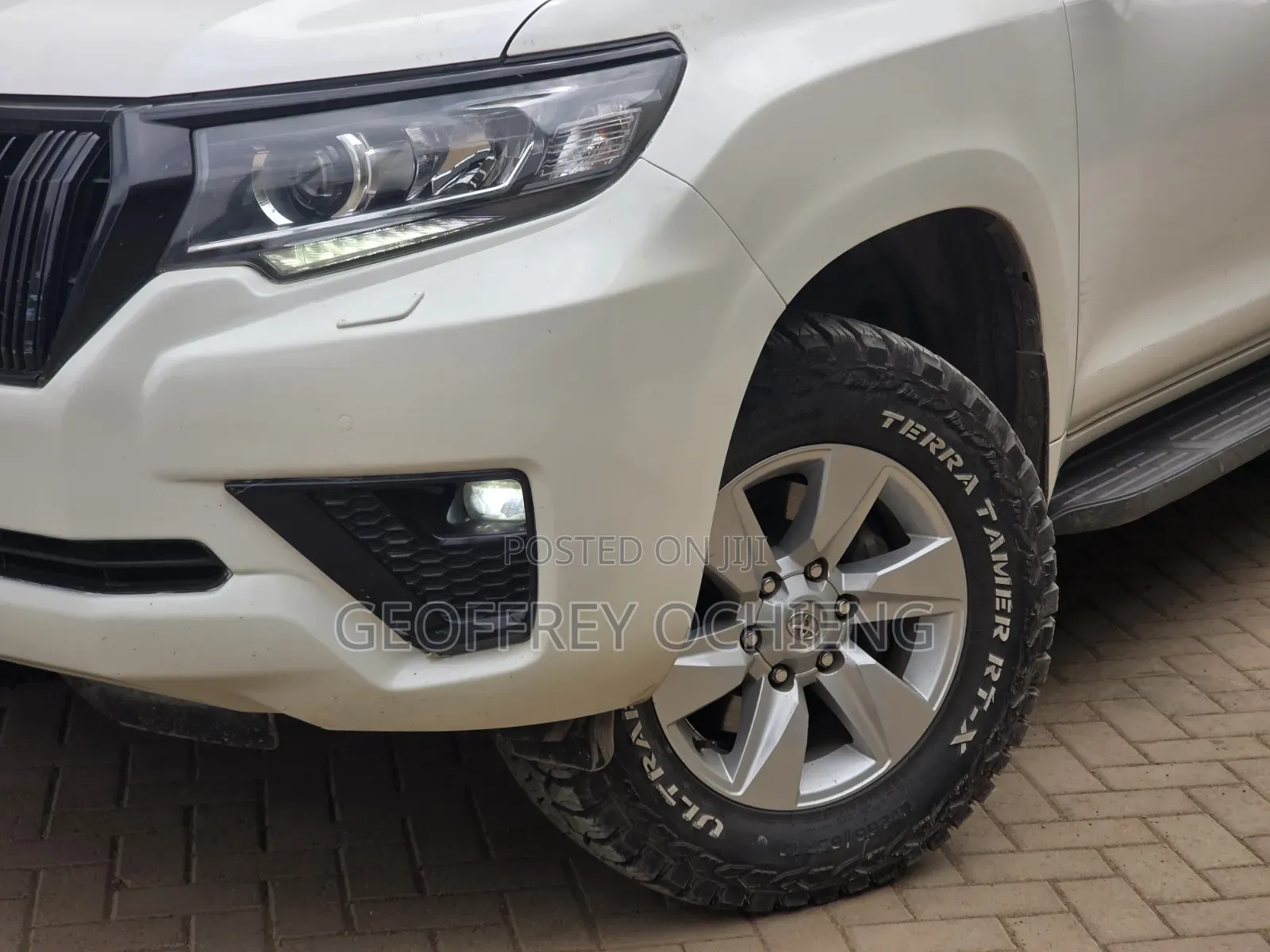 Toyota Land Cruiser Prado 2018 White