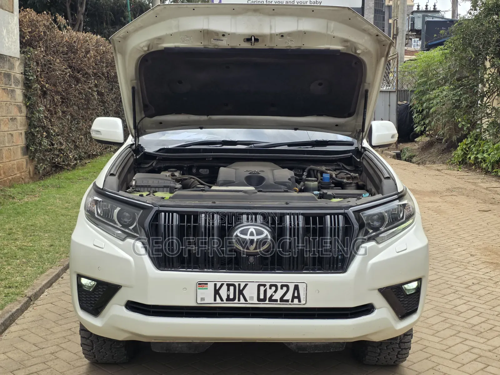 Toyota Land Cruiser Prado 2018 White