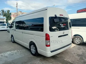 Toyota HiAce 2020 White