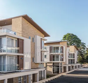 4bdrm Townhouse / Terrace in Kabasiran, Maziwa for rent