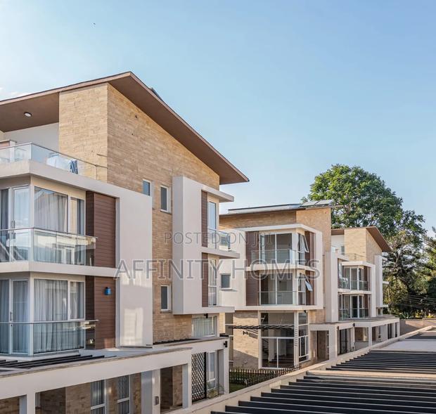 4bdrm Townhouse / Terrace in Kabasiran, Maziwa for rent