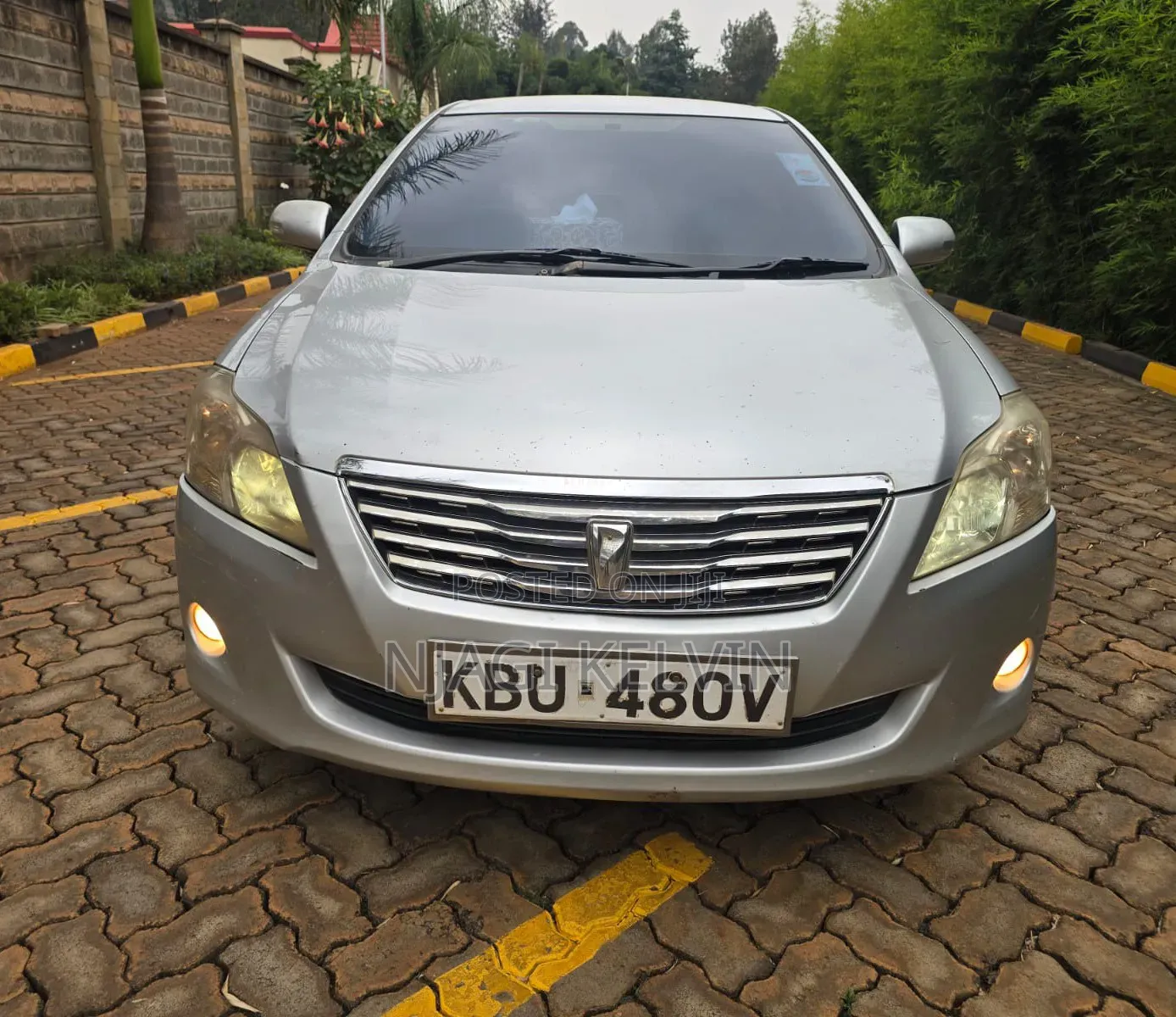 Toyota Premio 2010 Silver