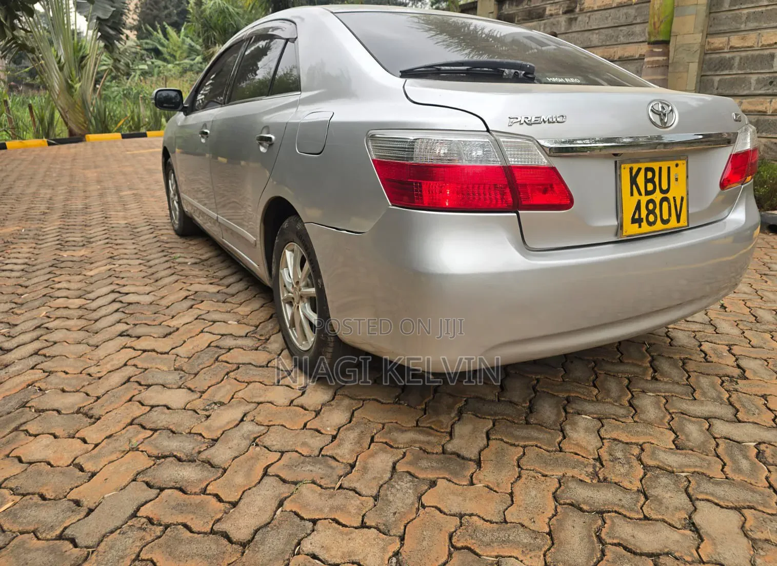 Toyota Premio 2010 Silver