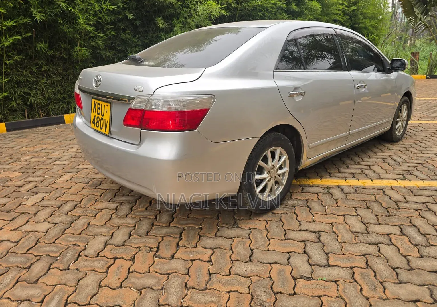 Toyota Premio 2010 Silver