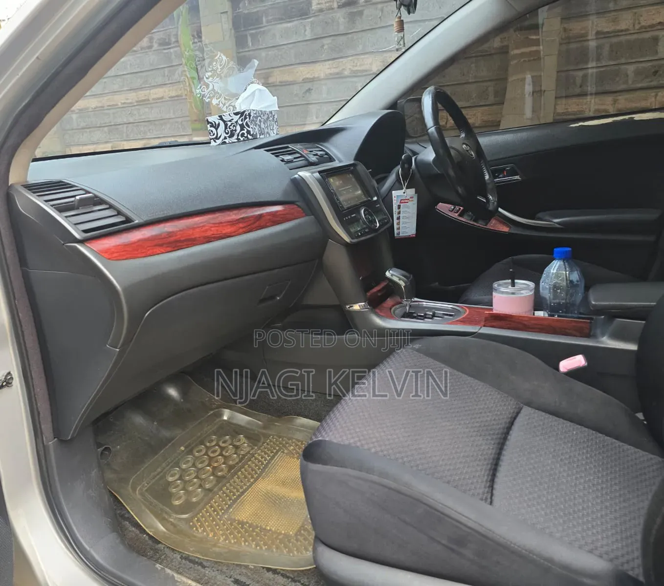 Toyota Premio 2010 Silver