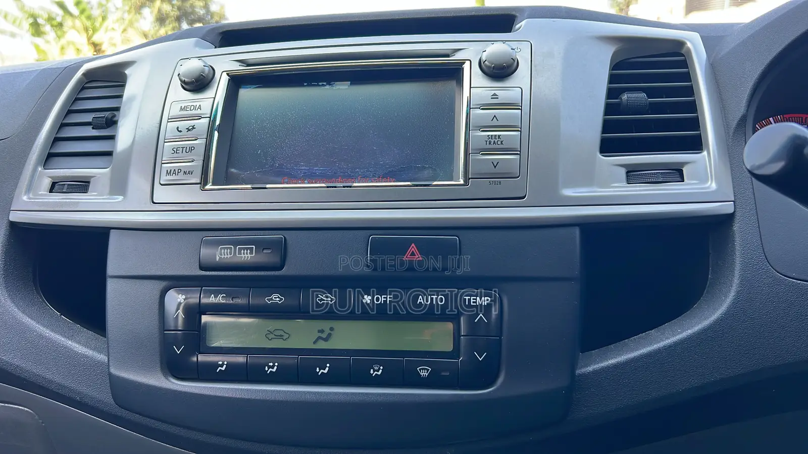 Toyota Hilux 3.0 D-4D 4x4 2012 Silver