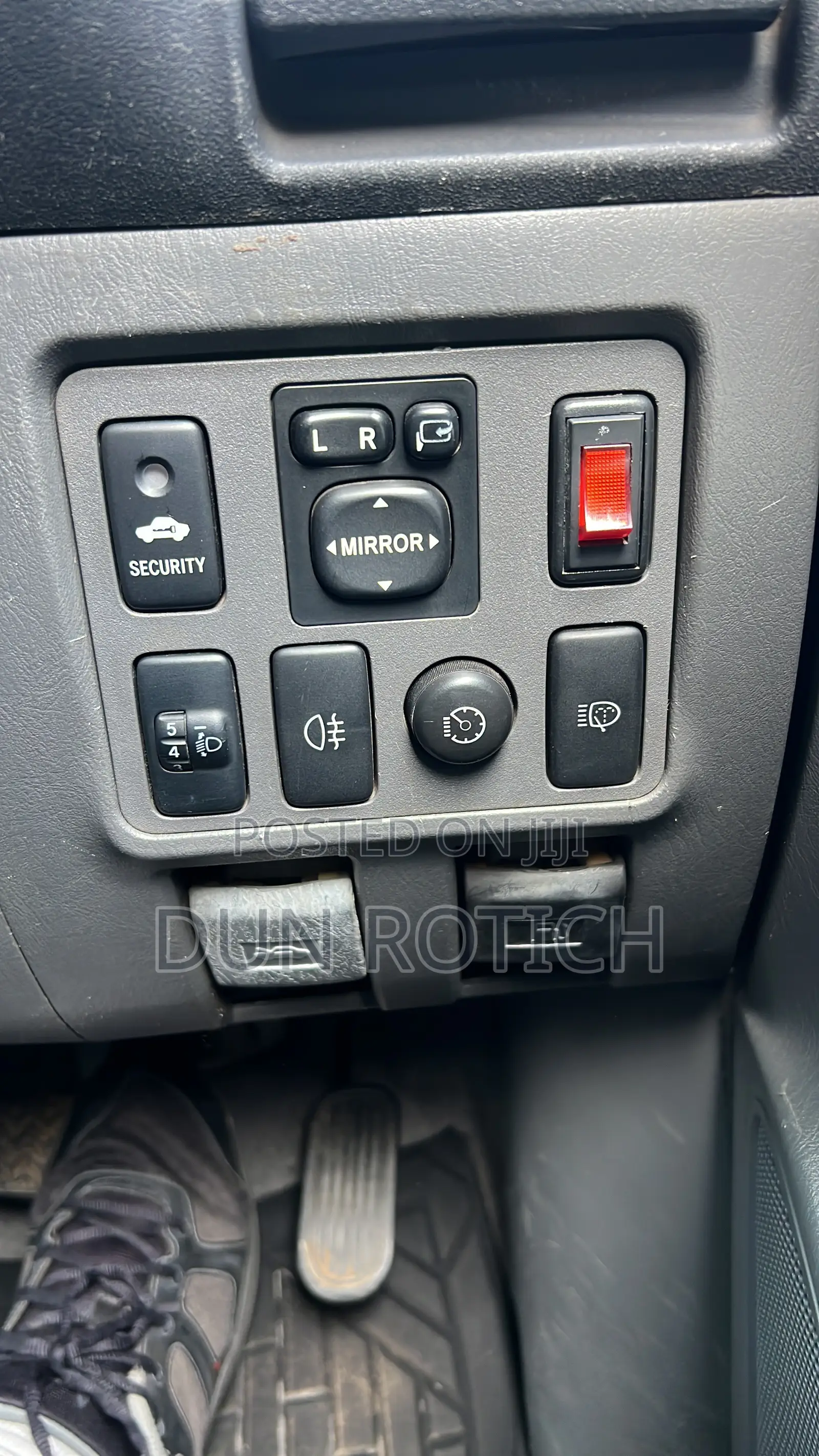 Toyota Hilux 3.0 D-4D 4x4 2012 Silver