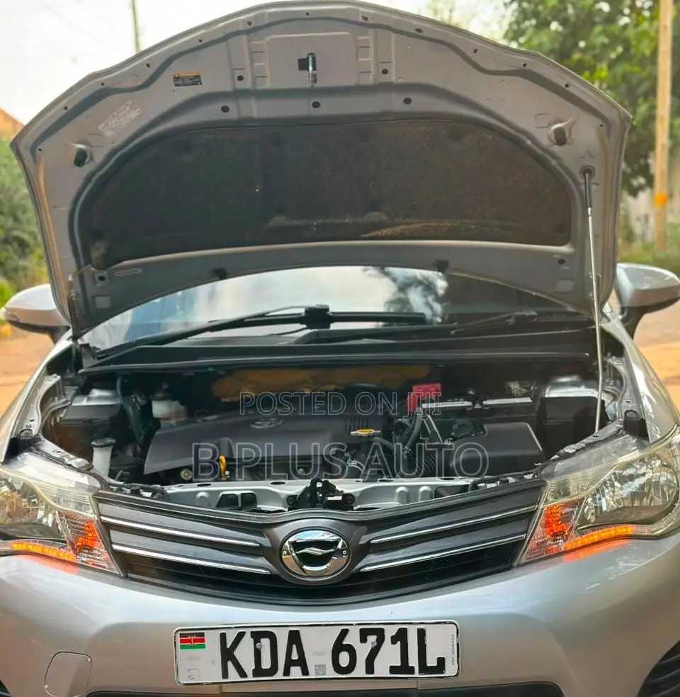 Toyota Axio 2013 Silver