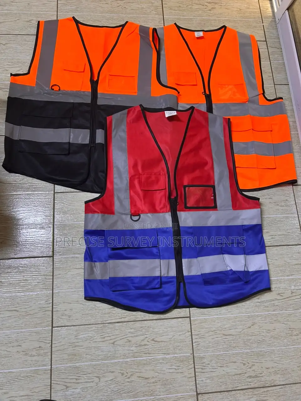 Heavy Duty Work Reflector Vest With Secure Pockets