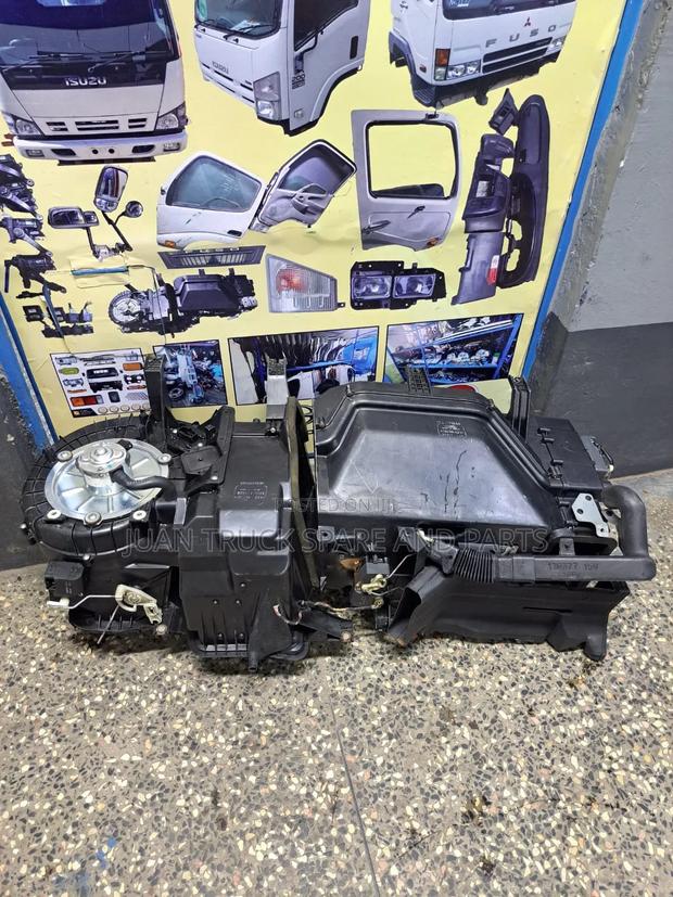 Isuzu FRR 33 AC Blower - thumbnail 2