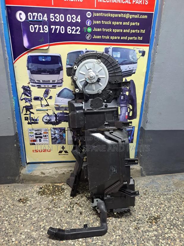 Isuzu FRR 33 AC Blower - thumbnail 3