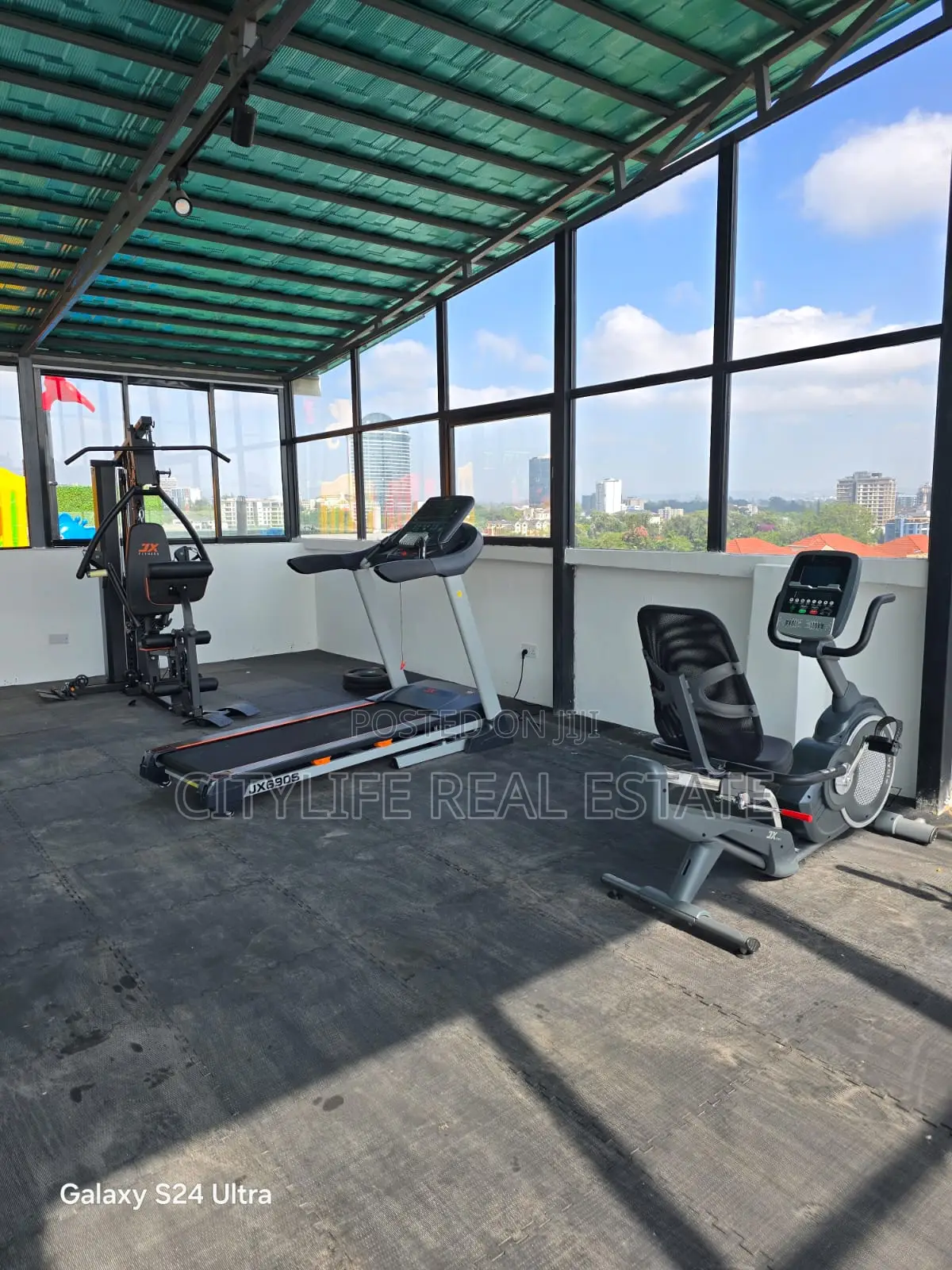 3bdrm Apartment in Lantana Road for rent