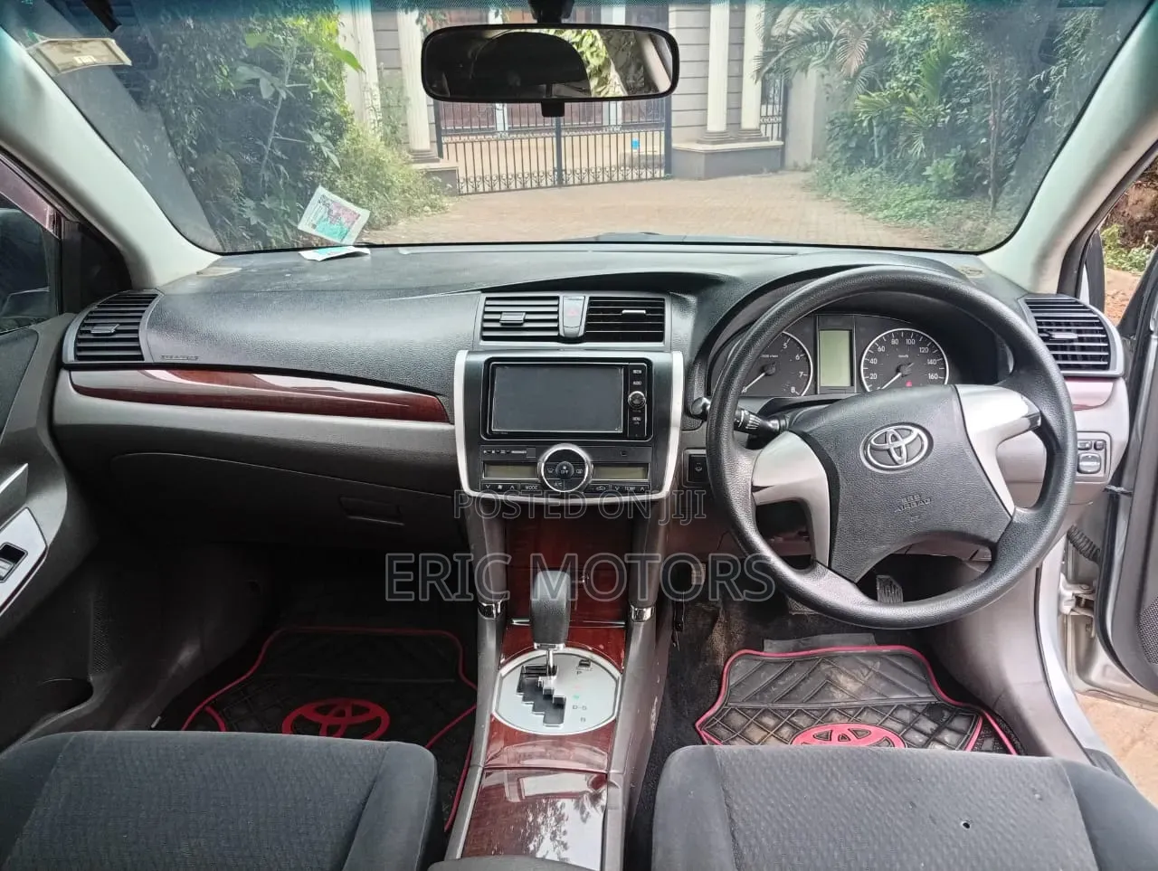 Toyota Premio 2014