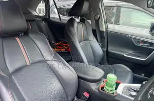 Toyota RAV4 LE AWD 2019 Black