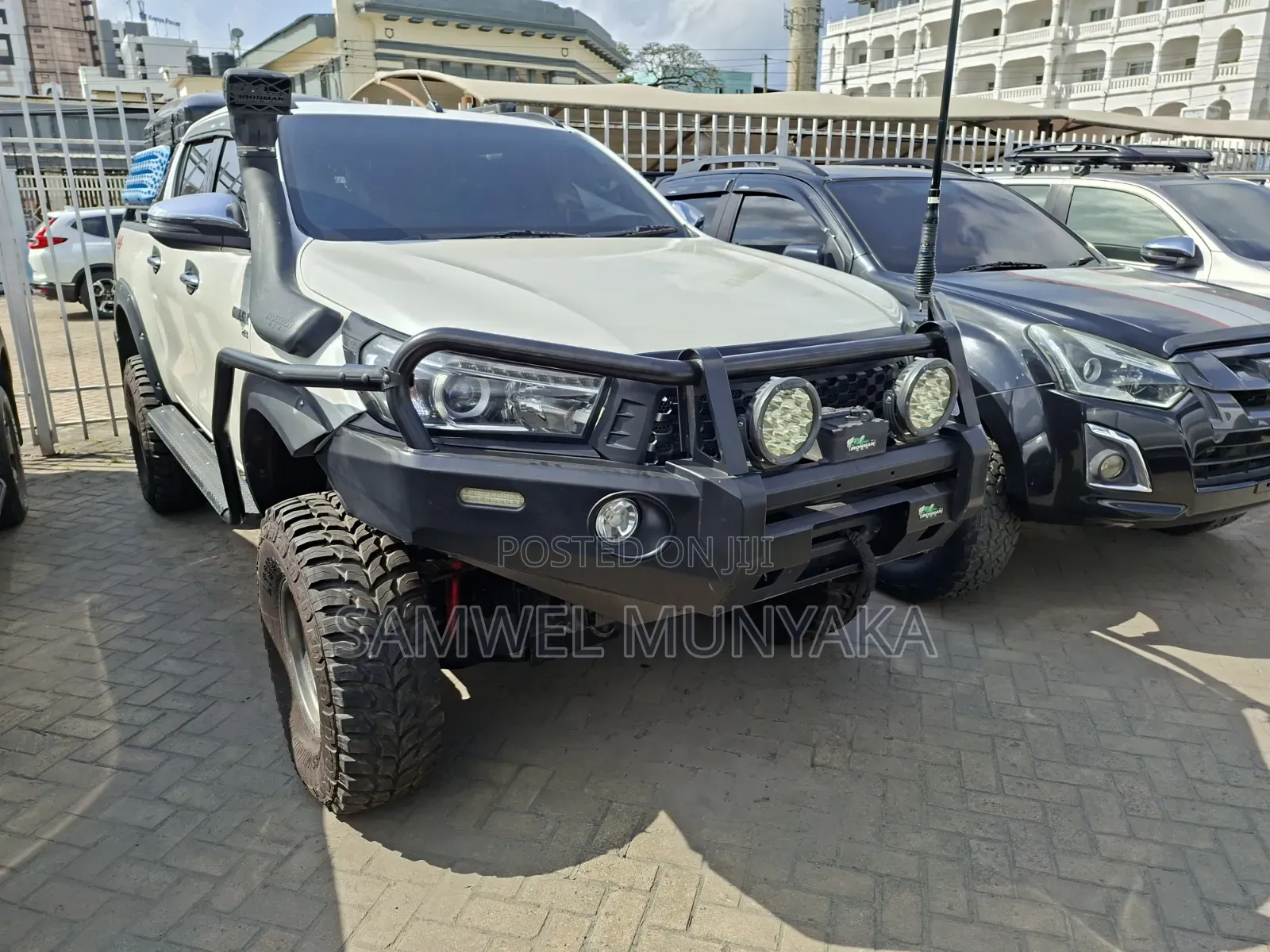 Toyota Hilux 2020 Pearl