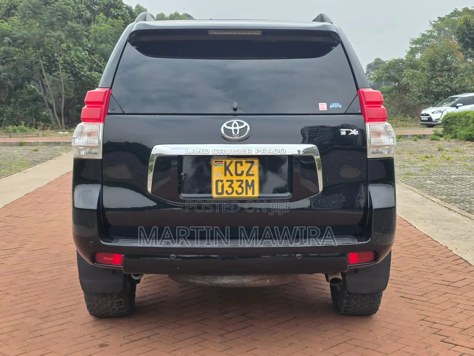 Toyota Land Cruiser Prado 2013 Black