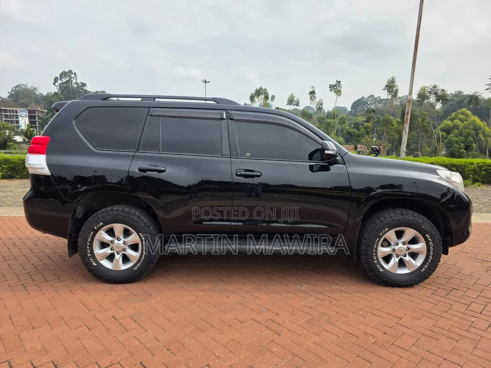 Toyota Land Cruiser Prado 2013 Black