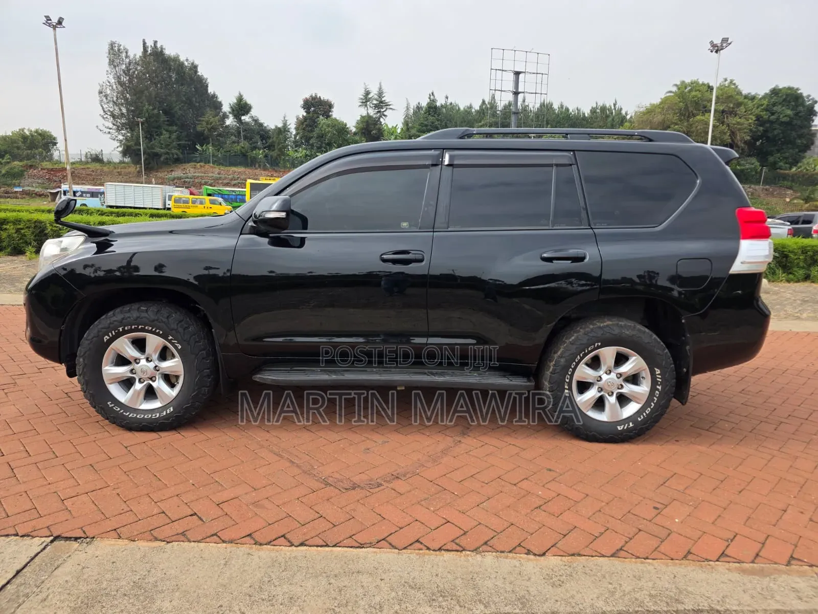 Toyota Land Cruiser Prado 2013 Black