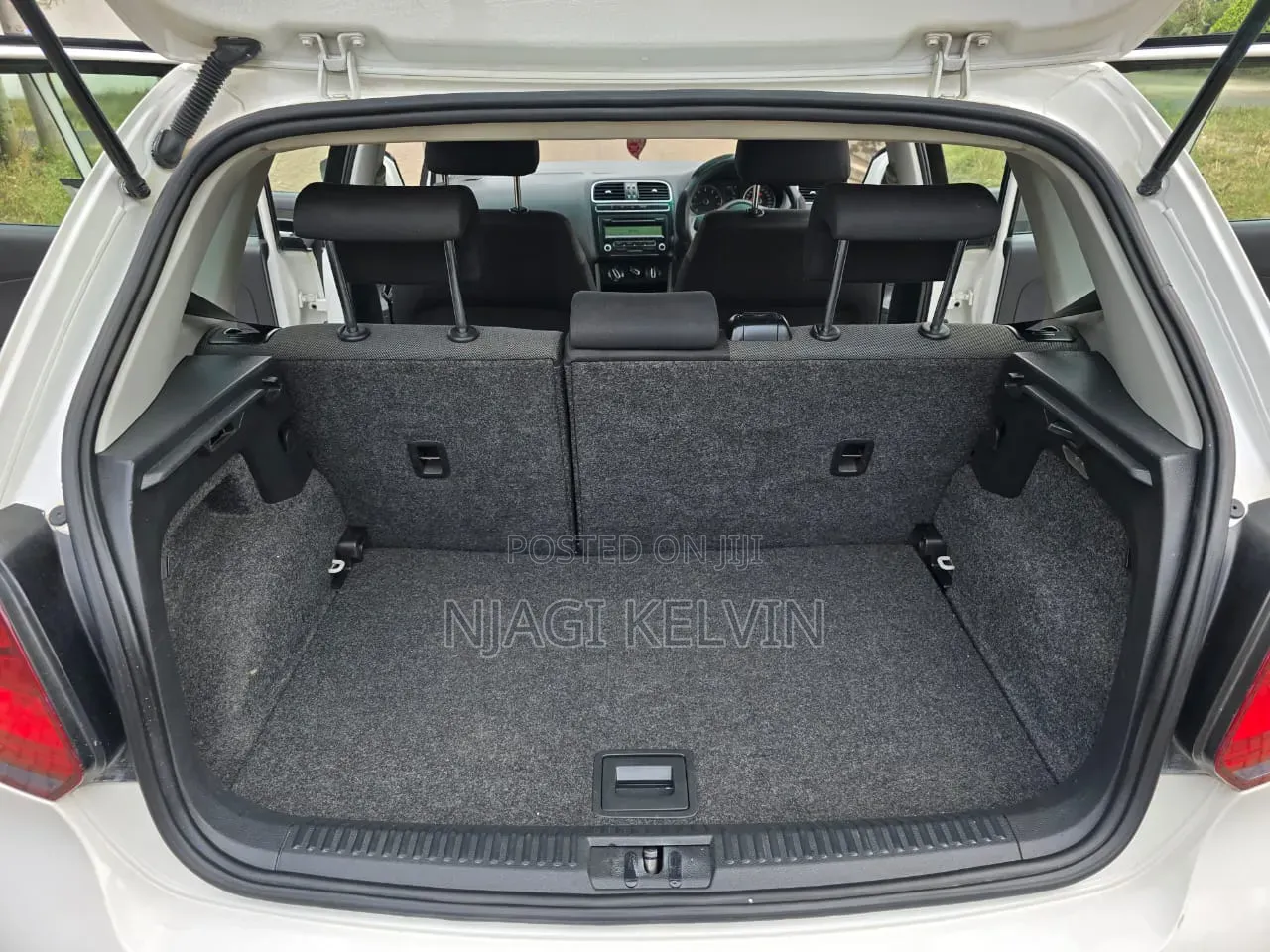 Volkswagen Polo 2012 White