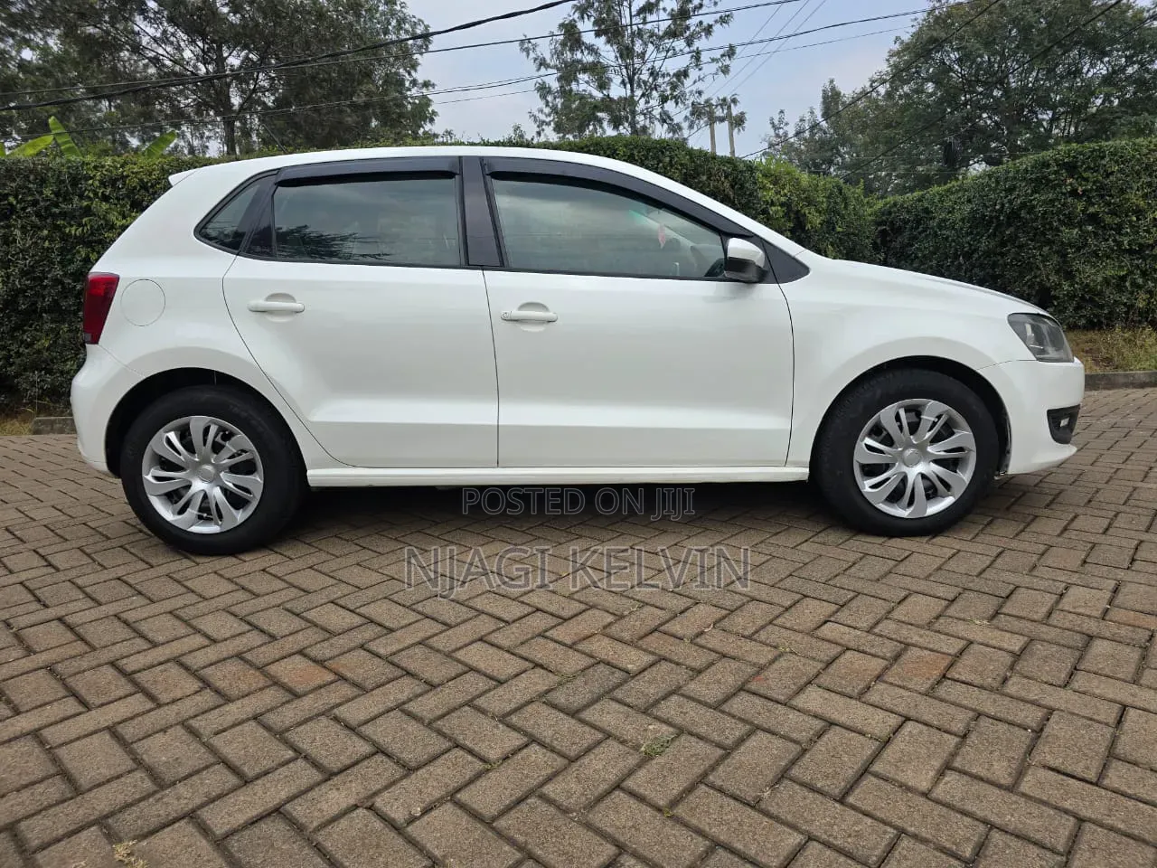 Volkswagen Polo 2012 White