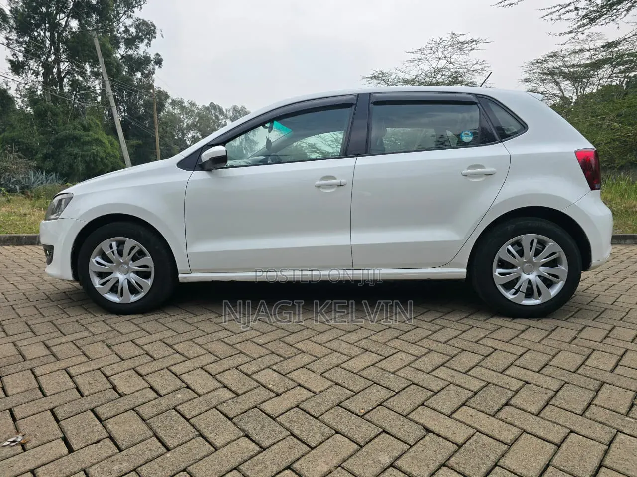 Volkswagen Polo 2012 White