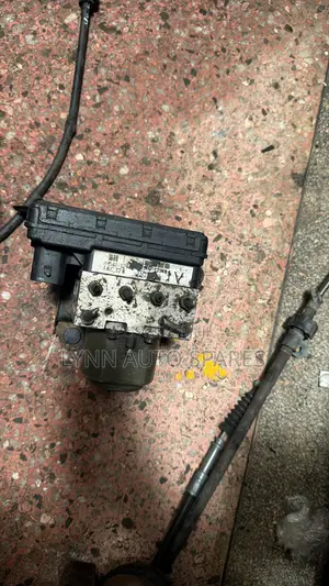Toyota Fielder 2011-2012 ABs Pump