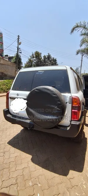 Nissan Patrol 2014 White