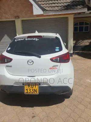 Mazda Demio 2018 White
