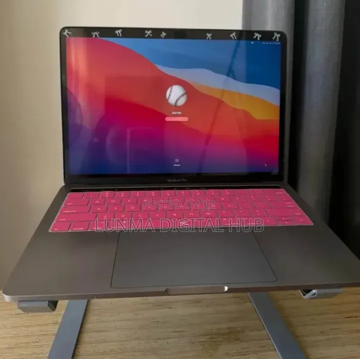 Laptop Apple MacBook Pro 2018 8GB Intel Core i5 SSD 256GB