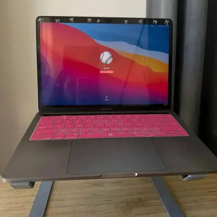 Laptop Apple MacBook Pro 2018 8GB Intel Core i5 SSD 256GB