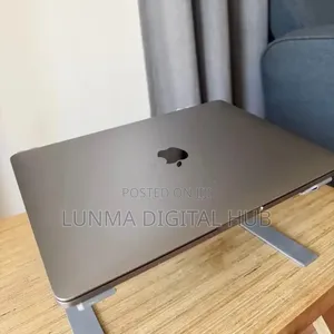 Laptop Apple MacBook Pro 2018 8GB Intel Core i5 SSD 256GB