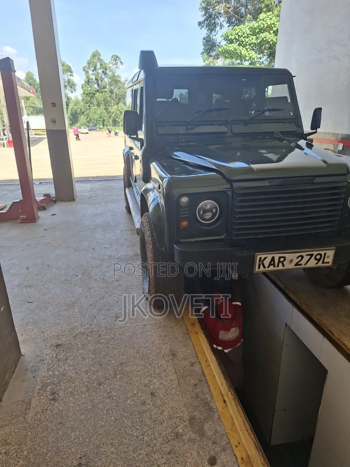Land Rover Defender 2004 Green