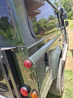 Land Rover Defender 2004 Green