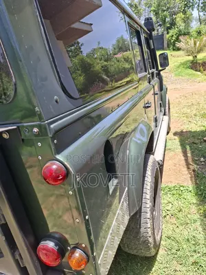 Land Rover Defender 2004 Green