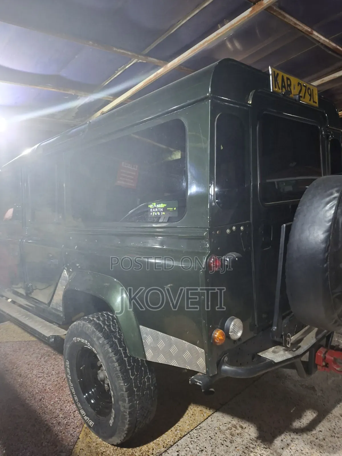 Land Rover Defender 2004 Green