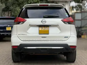 Nissan X-Trail 2.0 Petrol AWD 2016 White