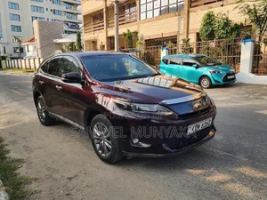 Toyota Harrier 2017 Maroon