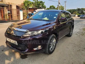 Toyota Harrier 2017 Maroon