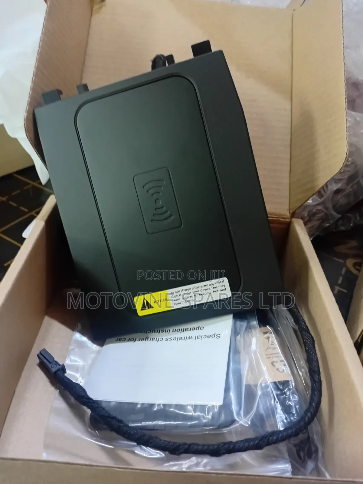 Car Wireless Charger for Mercedes-Benz C -Class