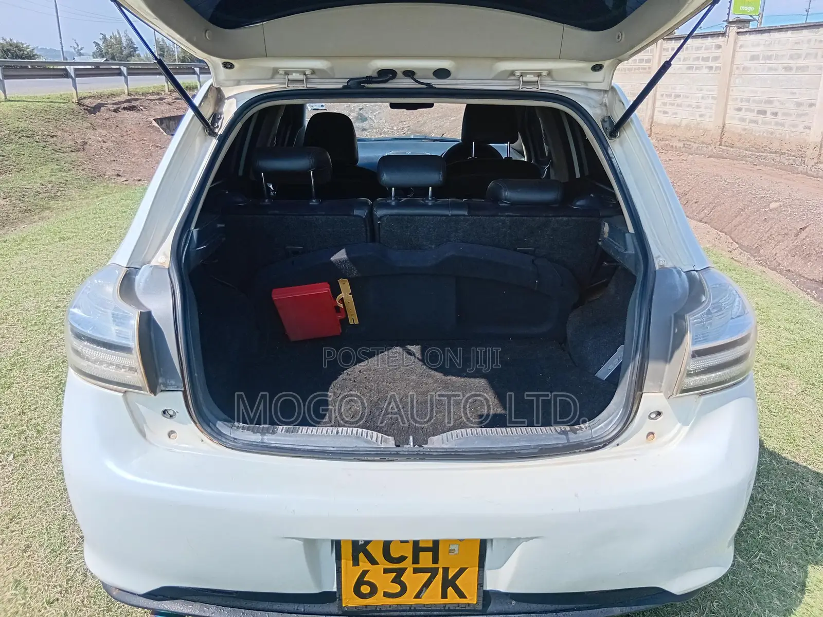 Toyota Blade 2009 White
