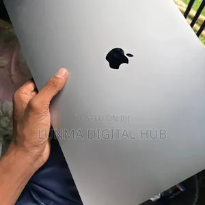 Laptop Apple MacBook 2017 16GB Intel Core i5 SSD 256GB