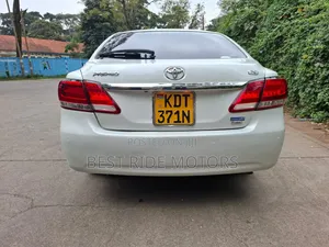 Toyota Premio 2019 Pearl