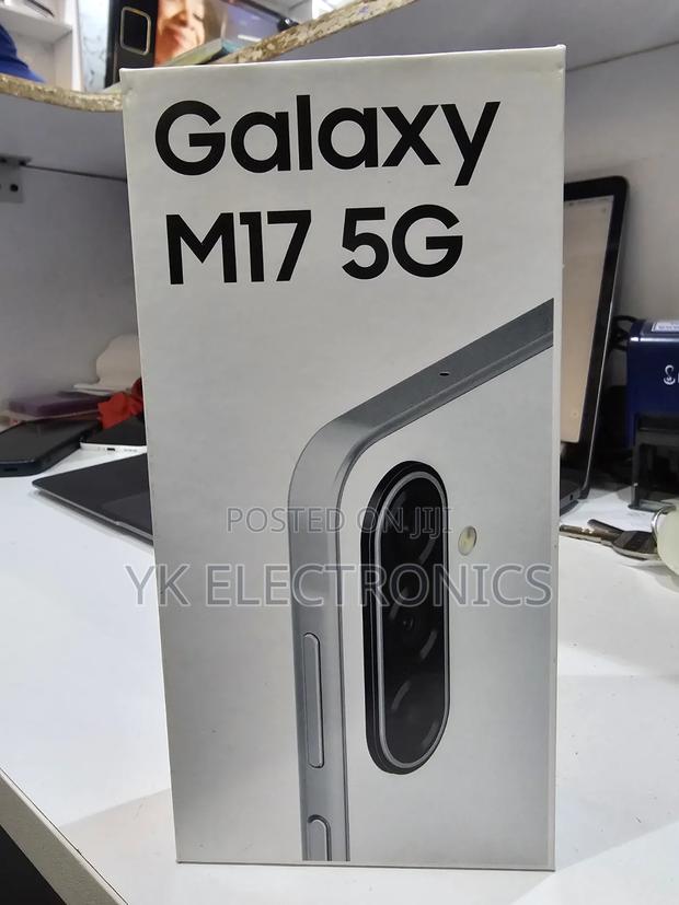 New Samsung Galaxy M17 5G 128 GB Silver