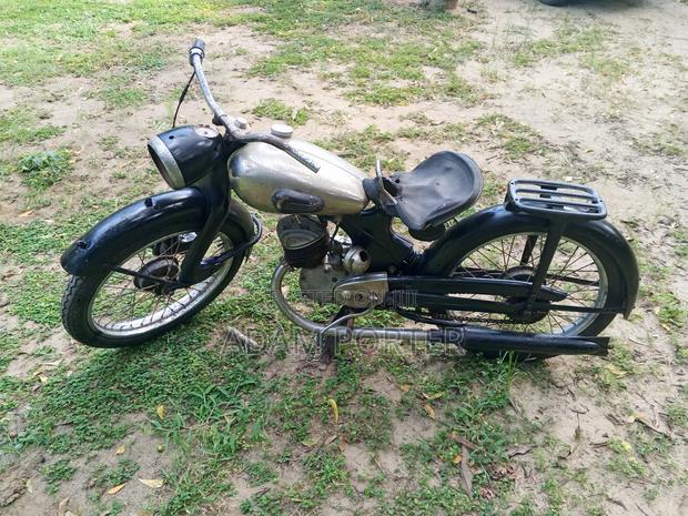 Motorcycle 1976 Silver - main view