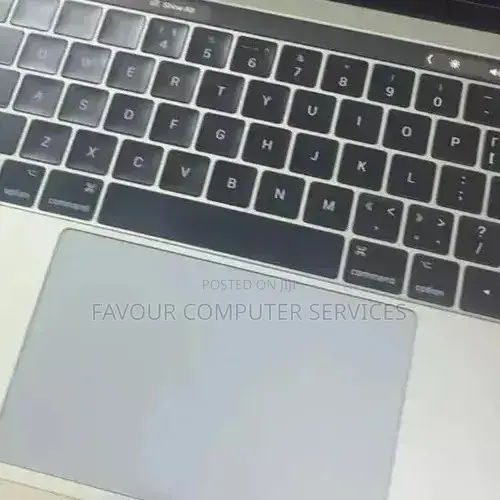 Laptop Apple MacBook 2017 16GB Intel Core i5 SSD 512GB