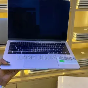 Laptop Apple MacBook 2017 16GB Intel Core i5 SSD 512GB