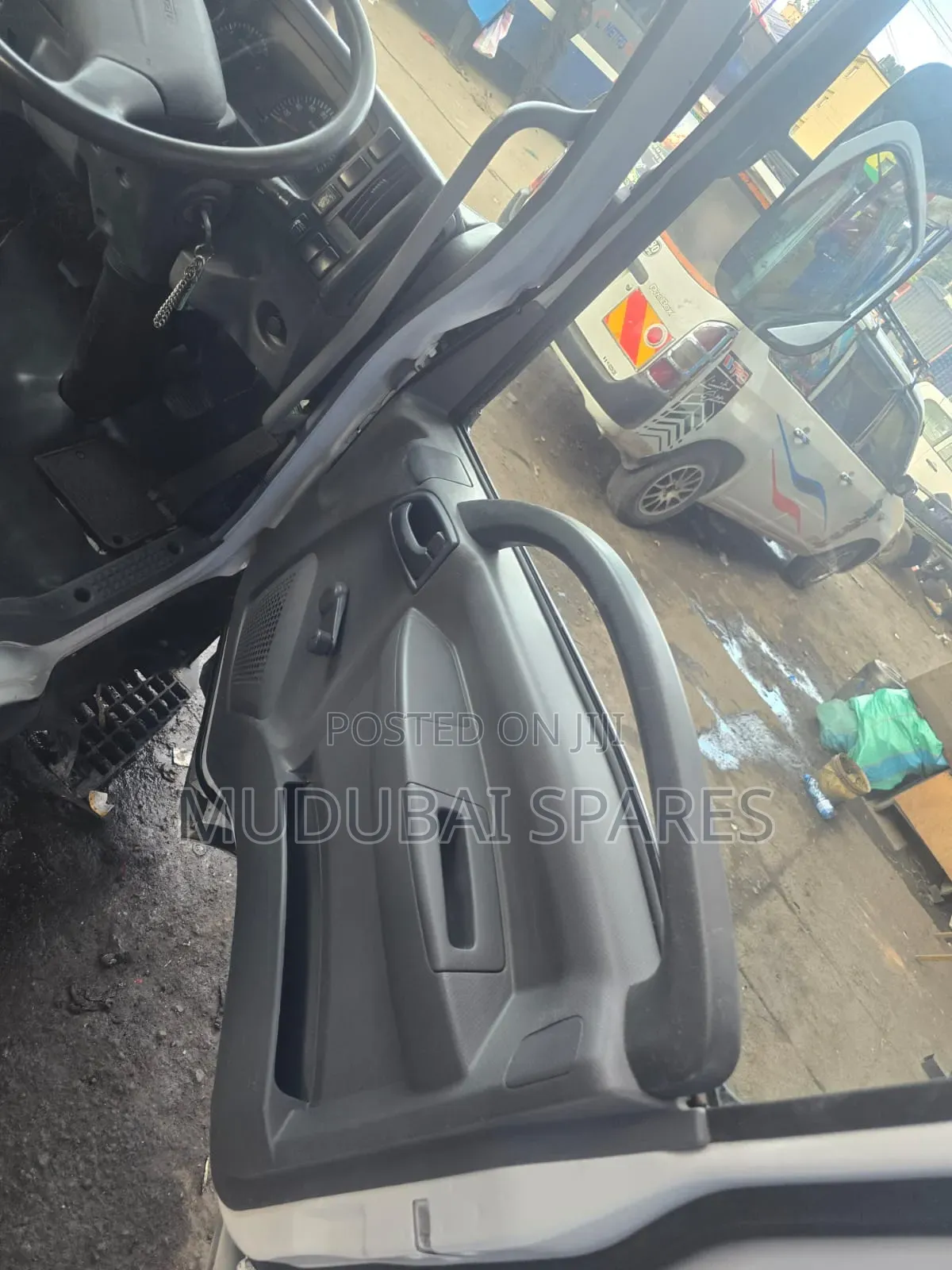 Isuzu FRR 90(slyqueen) Cabin Assembly