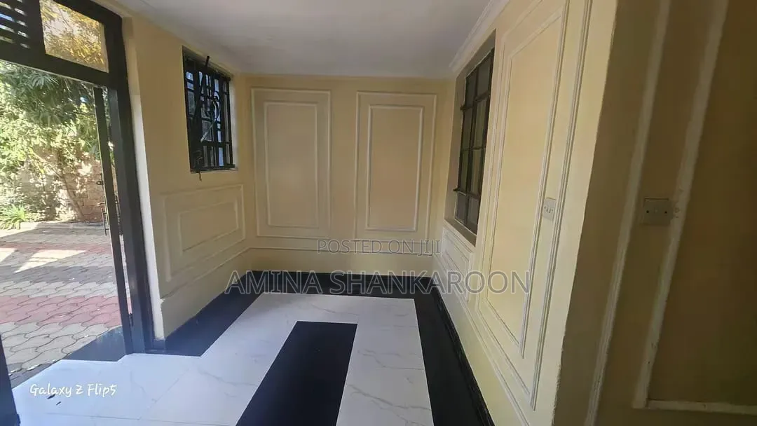 7bdrm Mansion in Opposite Uhud, Nairobi Central for sale