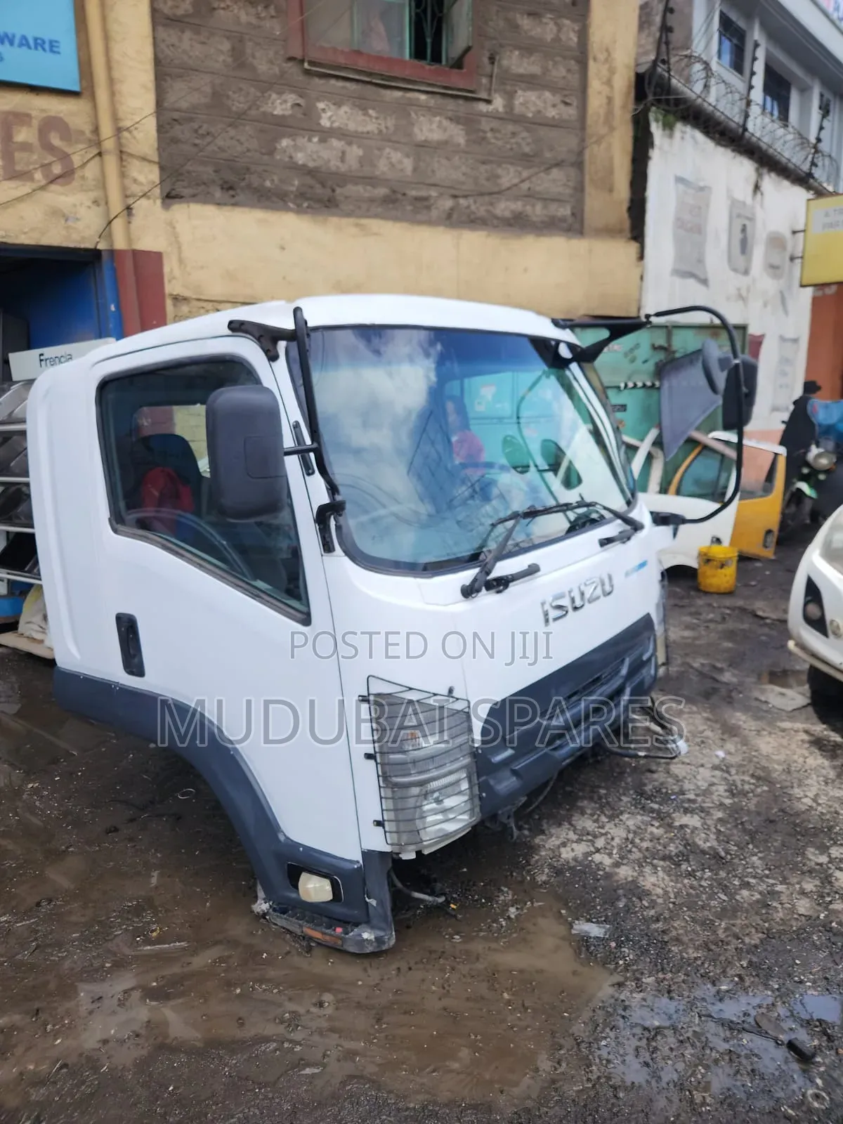 Isuzu FRR 90(slyqueen) Cabin Assembly