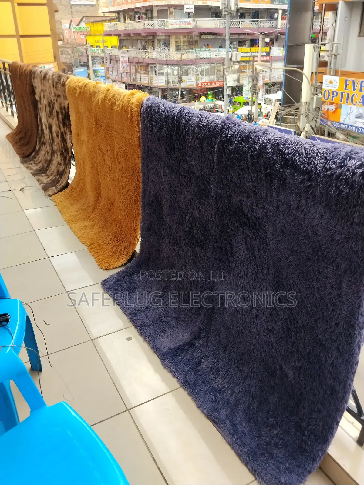 Affordable Fluffy Living Room Carpets